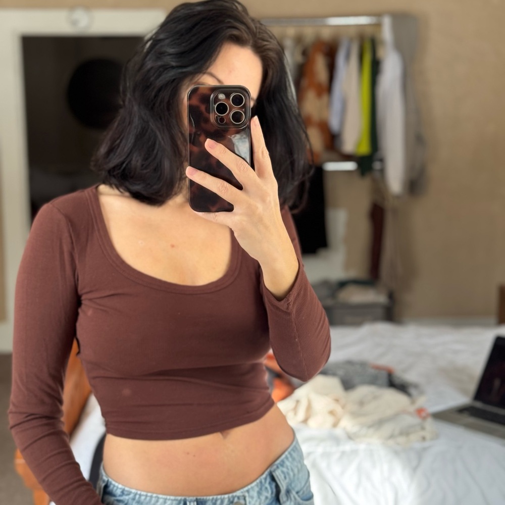 Amazon Essentials Women's Brown Crop Top